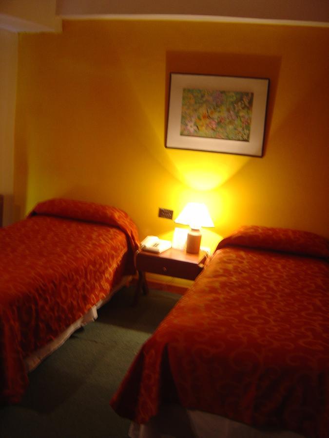Kuntur Hotel Capilla del Monte Bagian luar foto